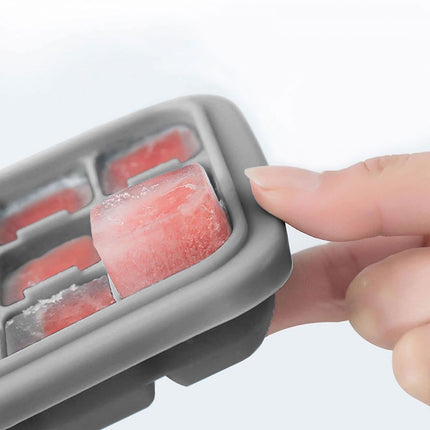 QUTTIN Cubitera de Silicona Flexible con Tapa, Molde para 18 Cubitos Grandes, Fácil Extracción, BPA Free, 23,9 x 12,3 x 3,7 cm, Color Gris