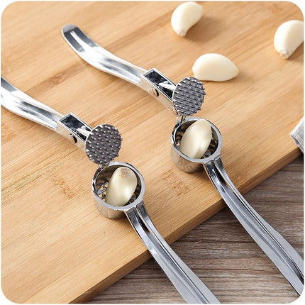 QUTTIN Prensador de Ajos Metálico, Prensa Ajos Manual de Cocina, Triturador de Ajo con Mango Ergonómico, Utensilio para Picar y Machacar Ajos