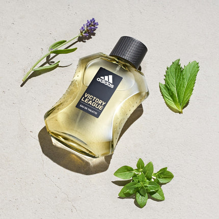 Adidas Victory League Eau de Toilette Hombre, 100 ml, Fragancia Masculina Aromática Amaderada, Perfume Deportivo con Notas Frescas